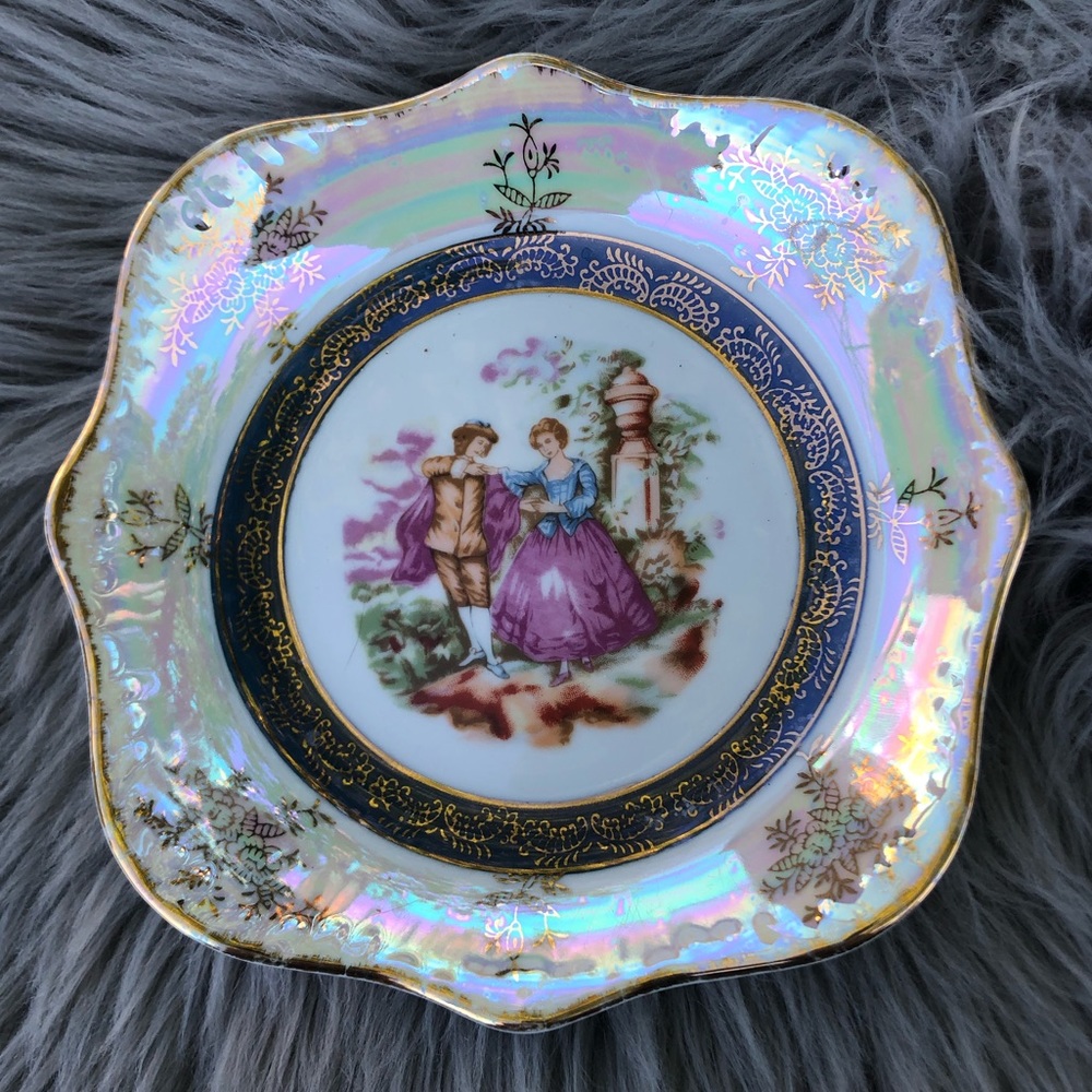Porcelain Iridescent Dish, Japan, Courting Couple w/Scalloped Edge
